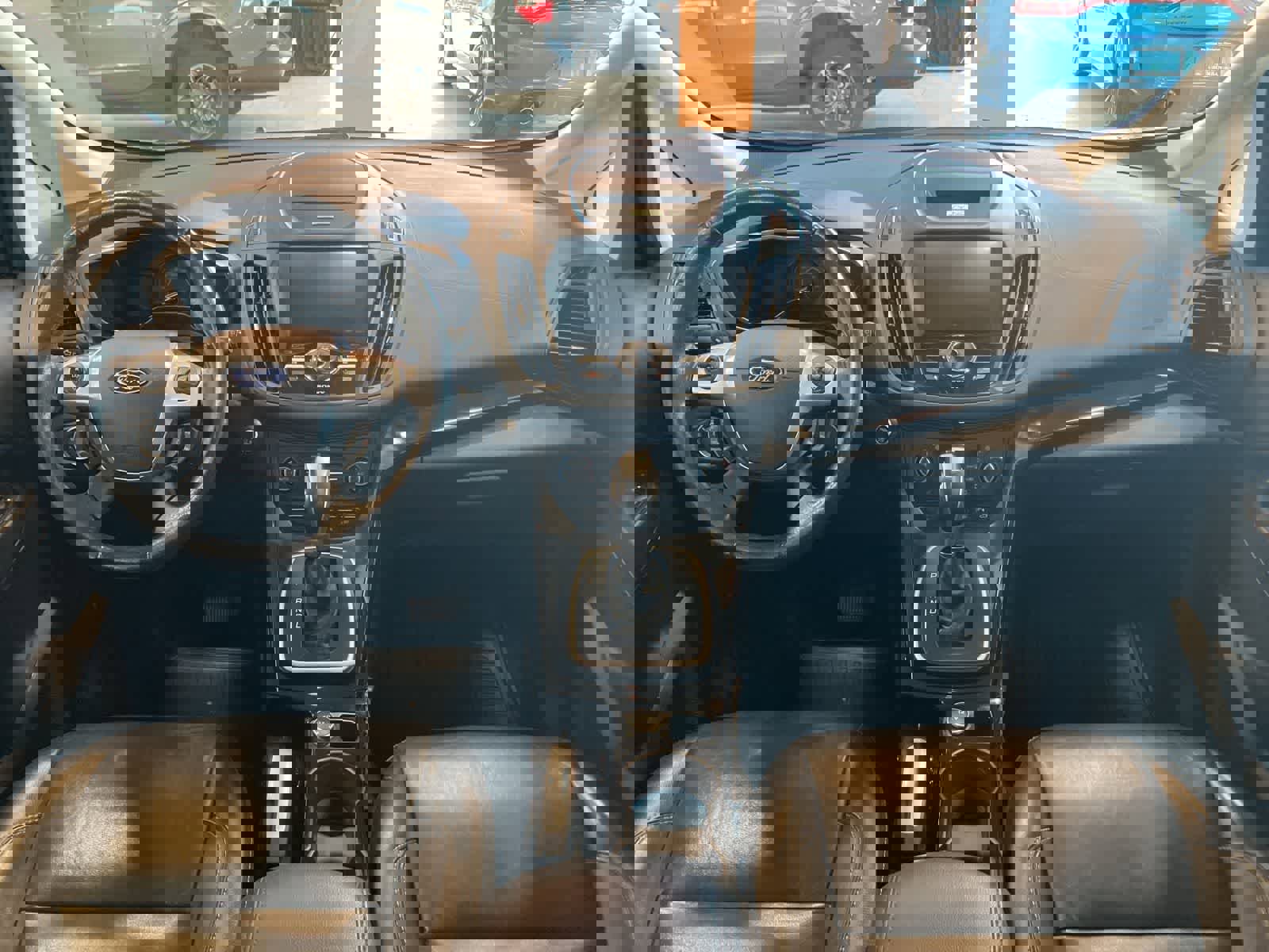 Used 2017 Ford C-MAX Energi Titanium w/ Equipment Group 501A image 25