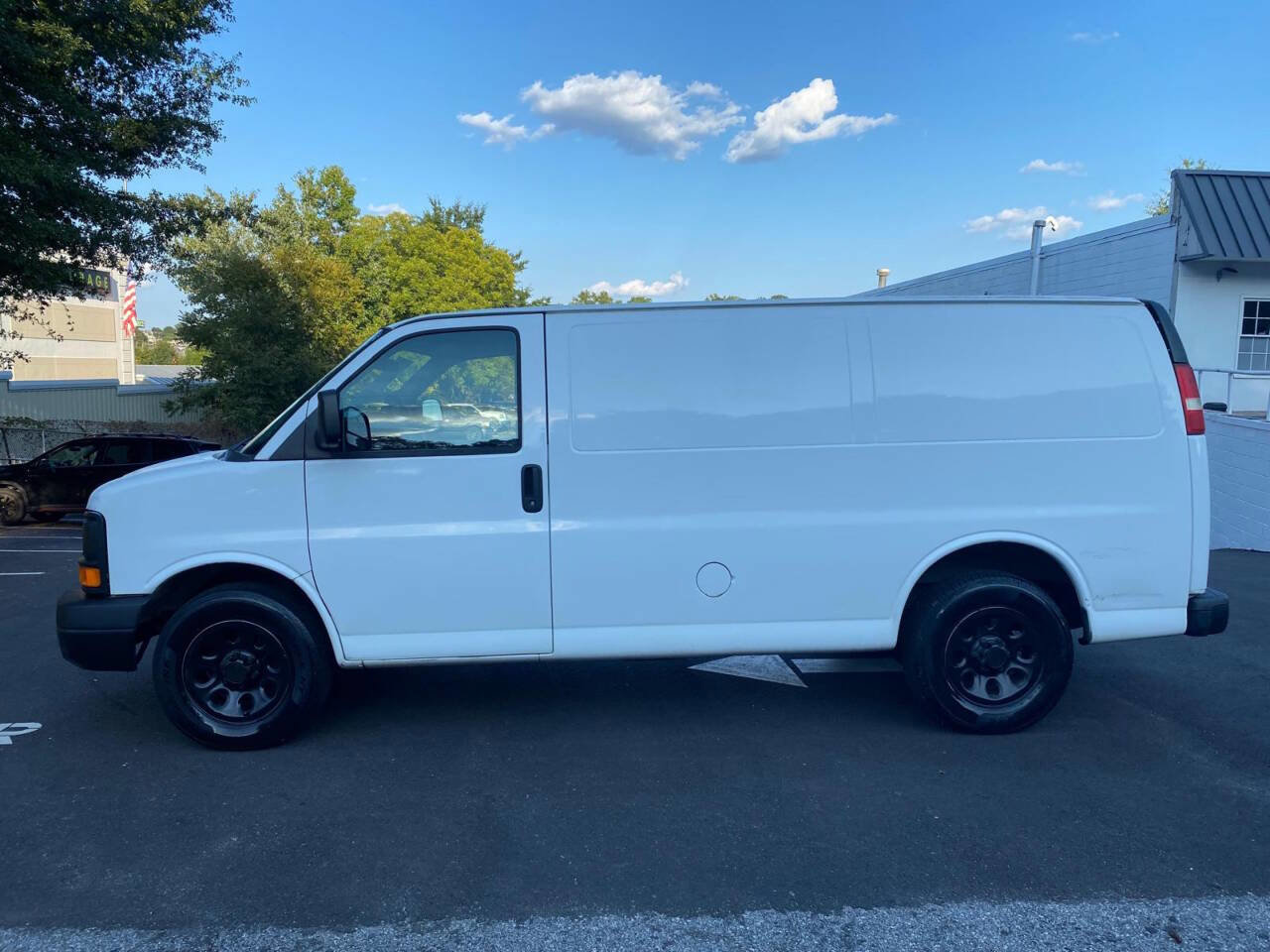 Used 2013 Chevrolet Express 1500 image 5