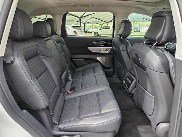 Used 2026 Lincoln Nautilus Reserve image 25