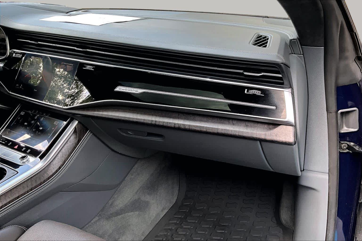 Used 2021 Audi Q8 Prestige AWD/4WD image 19