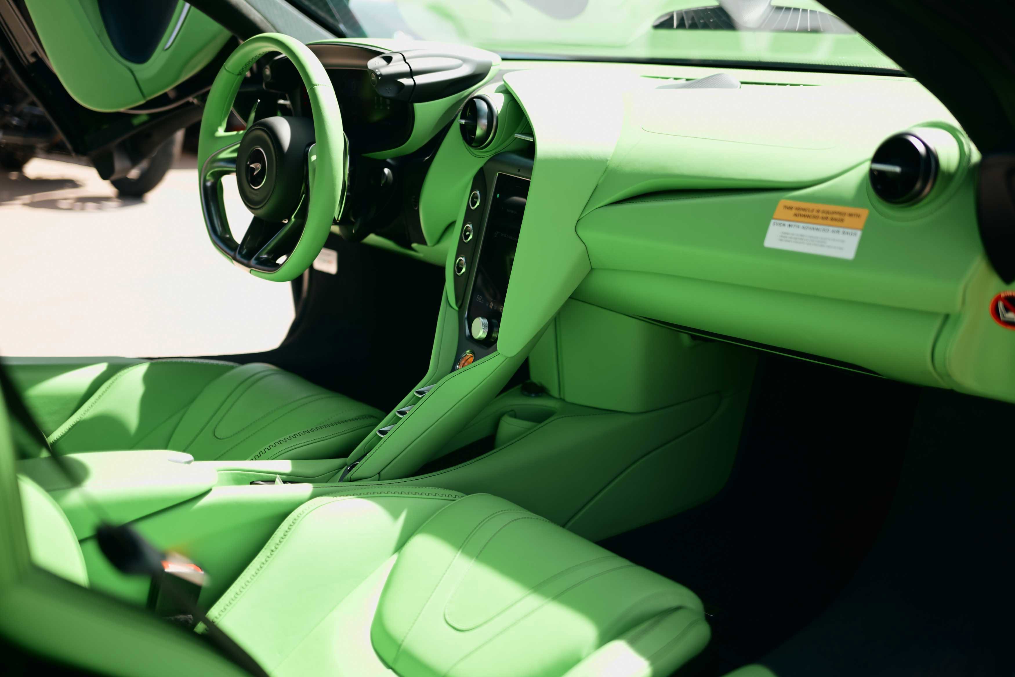 Used 2026 McLaren 750S Spider image 10