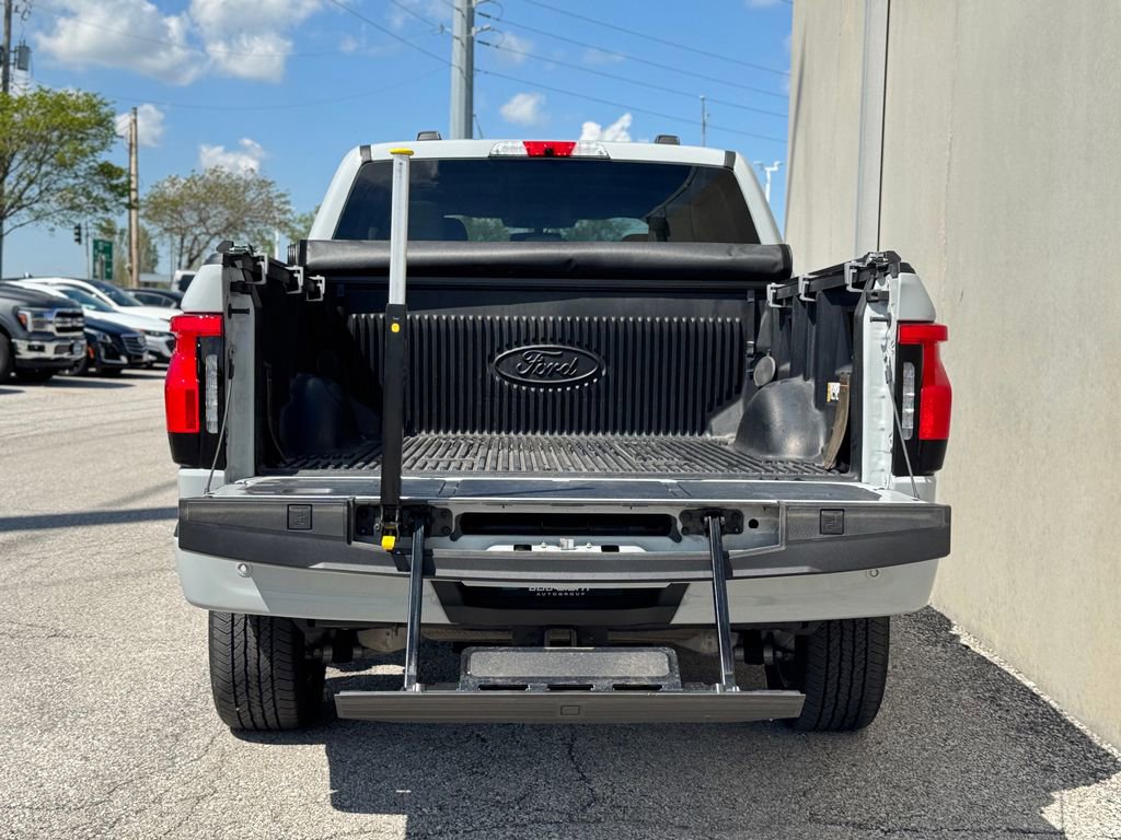 Used 2024 Ford F150 Lightning Flash AWD/4WD image 38