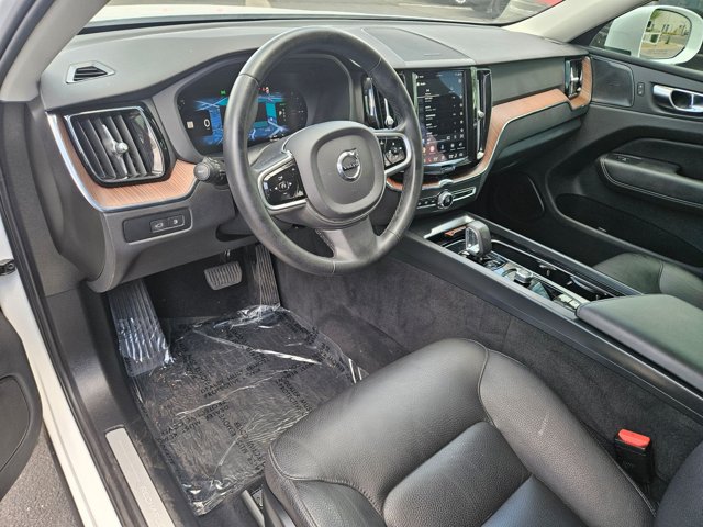 Used 2023 Volvo XC60 T8 Plus w/ Protection Package AWD/4WD image 10