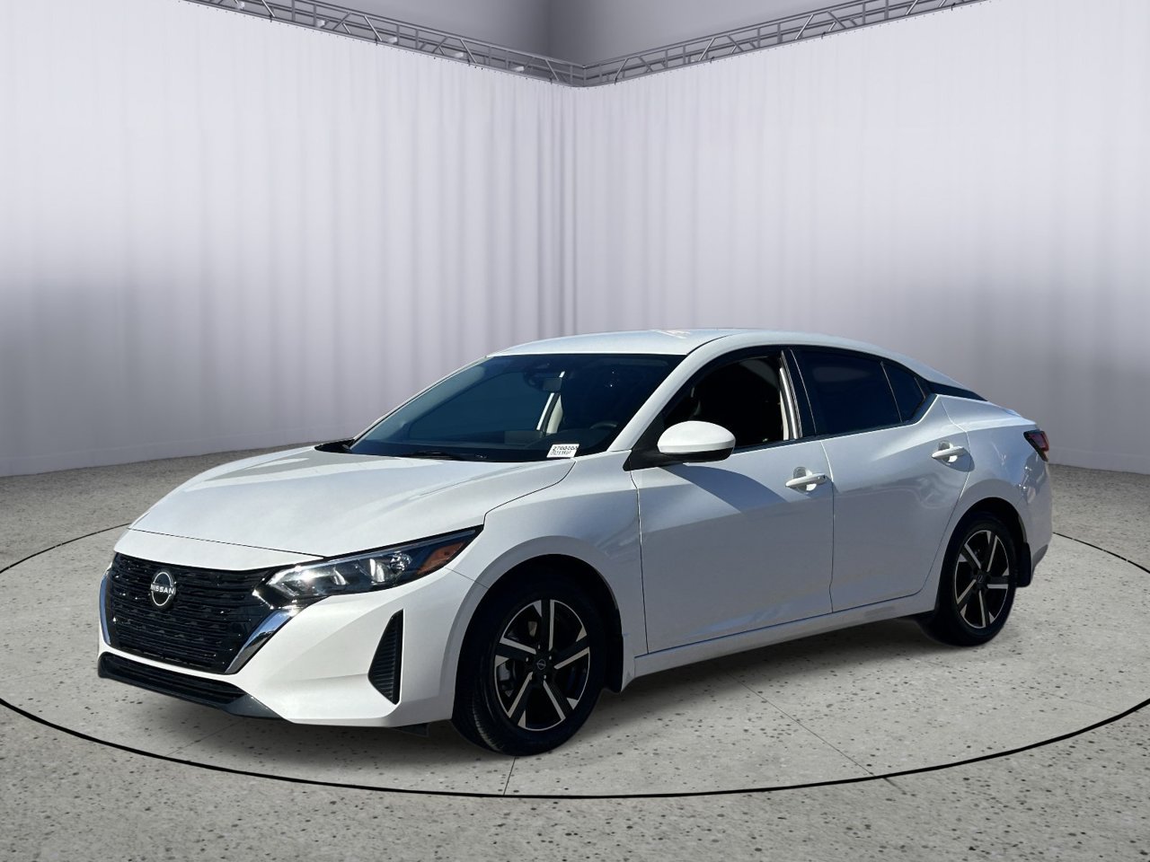 Used 2024 Nissan Sentra SV FWD image 2