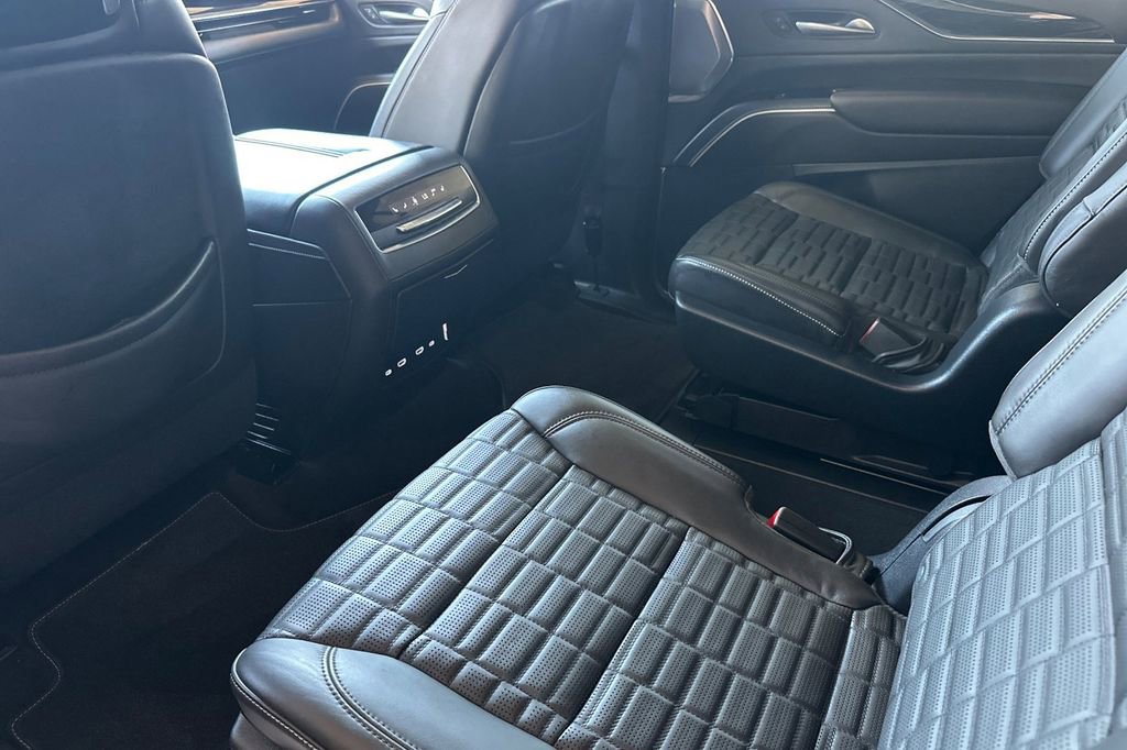 Used 2023 Cadillac Escalade V w/ Heavy-Duty Trailer Package AWD/4WD image 13