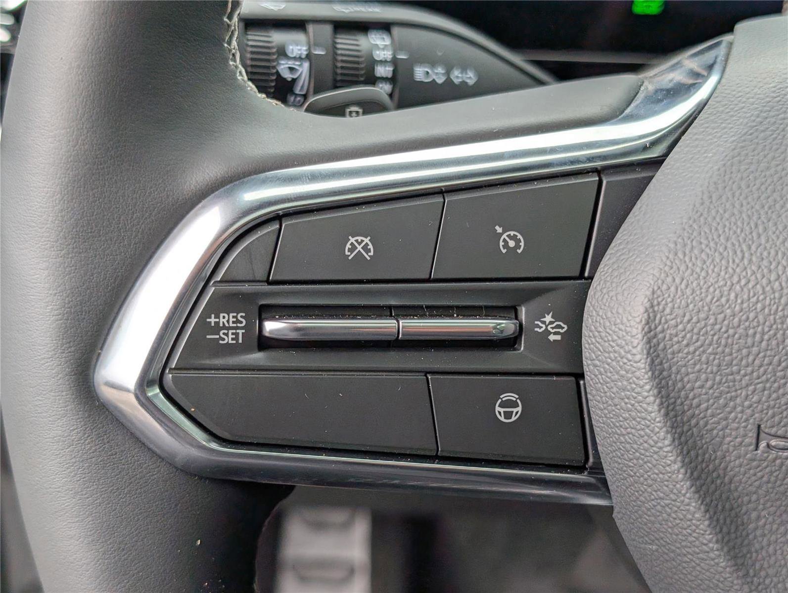 New 2026 Chevrolet Blazer EV LT w/ LPO, Tech Bronze Package image 17