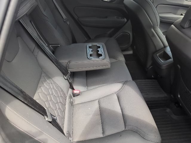 Used 2026 Volvo XC60 B5 Plus AWD/4WD image 16