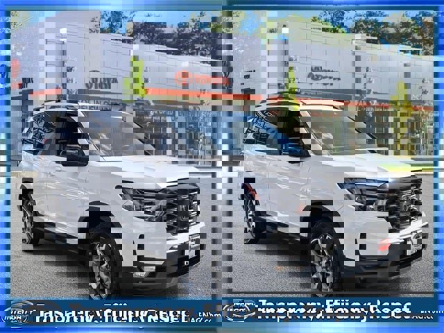 Used 2023 Honda Passport TrailSport image 1