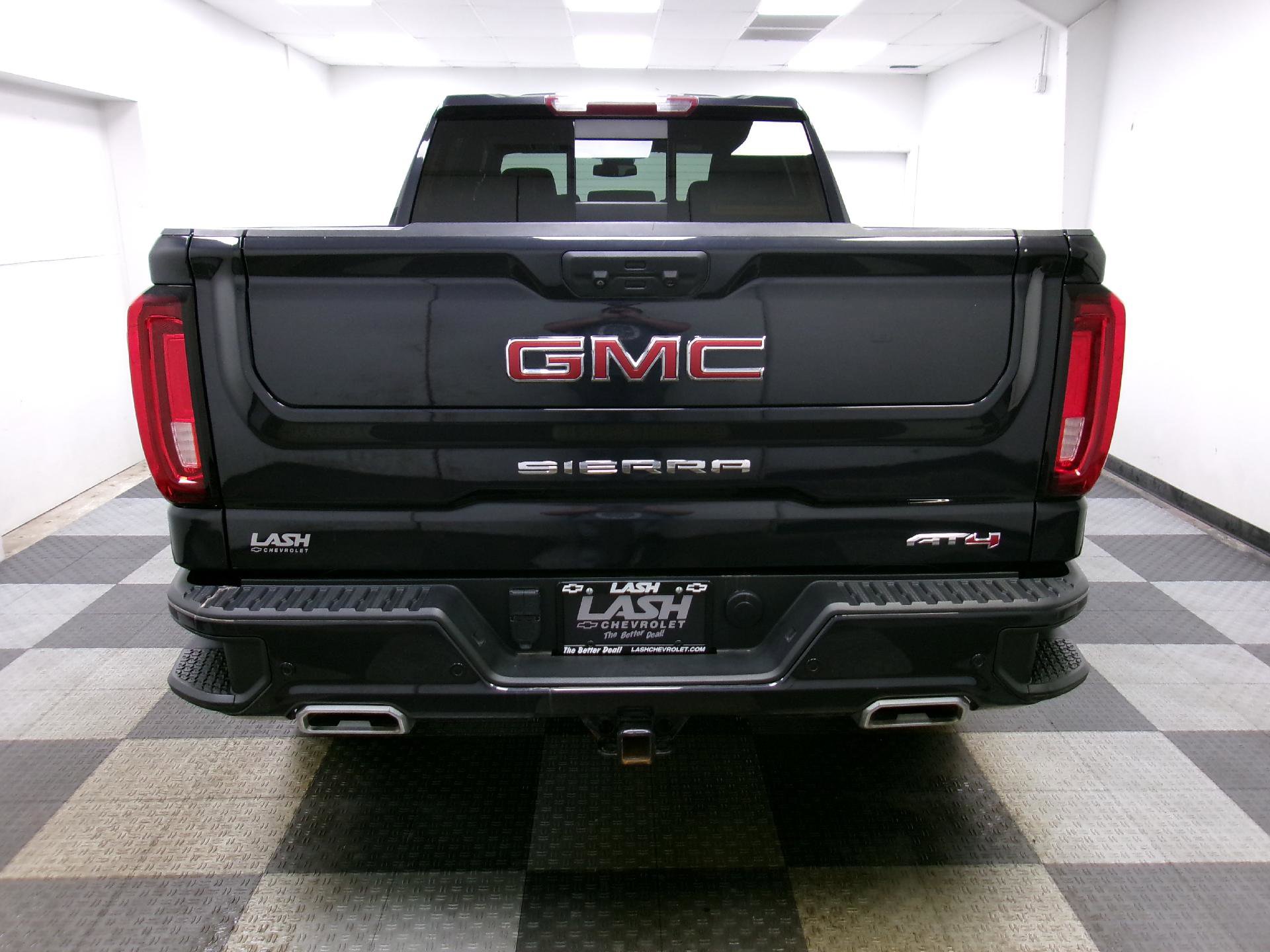 Used 2022 GMC Sierra 1500 AT4 w/ Sierra Safety Plus Package image 12