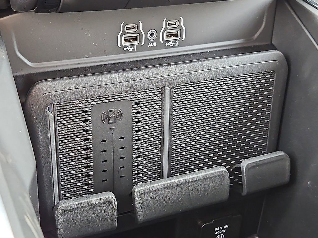 New 2026 RAM 1500 Laramie AWD/4WD image 17