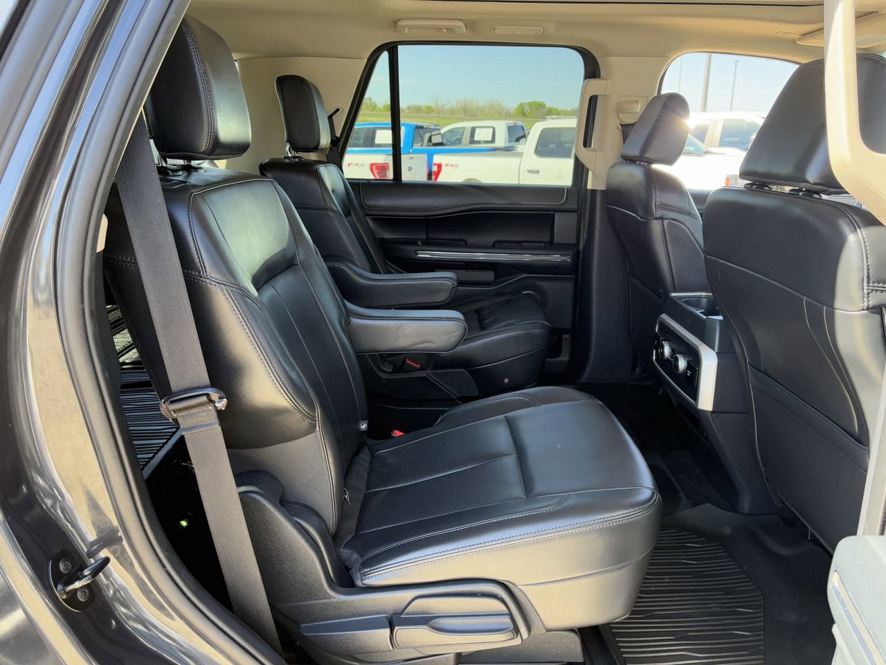 Certified 2023 Ford Expedition XLT image 31