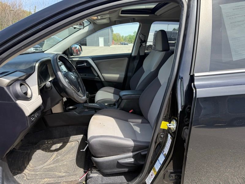 Used 2015 Toyota RAV4 XLE AWD/4WD image 10
