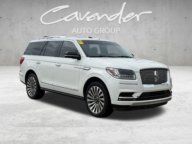 Used 2021 Lincoln Navigator Reserve w/ Luxury Package AWD/4WD image 2