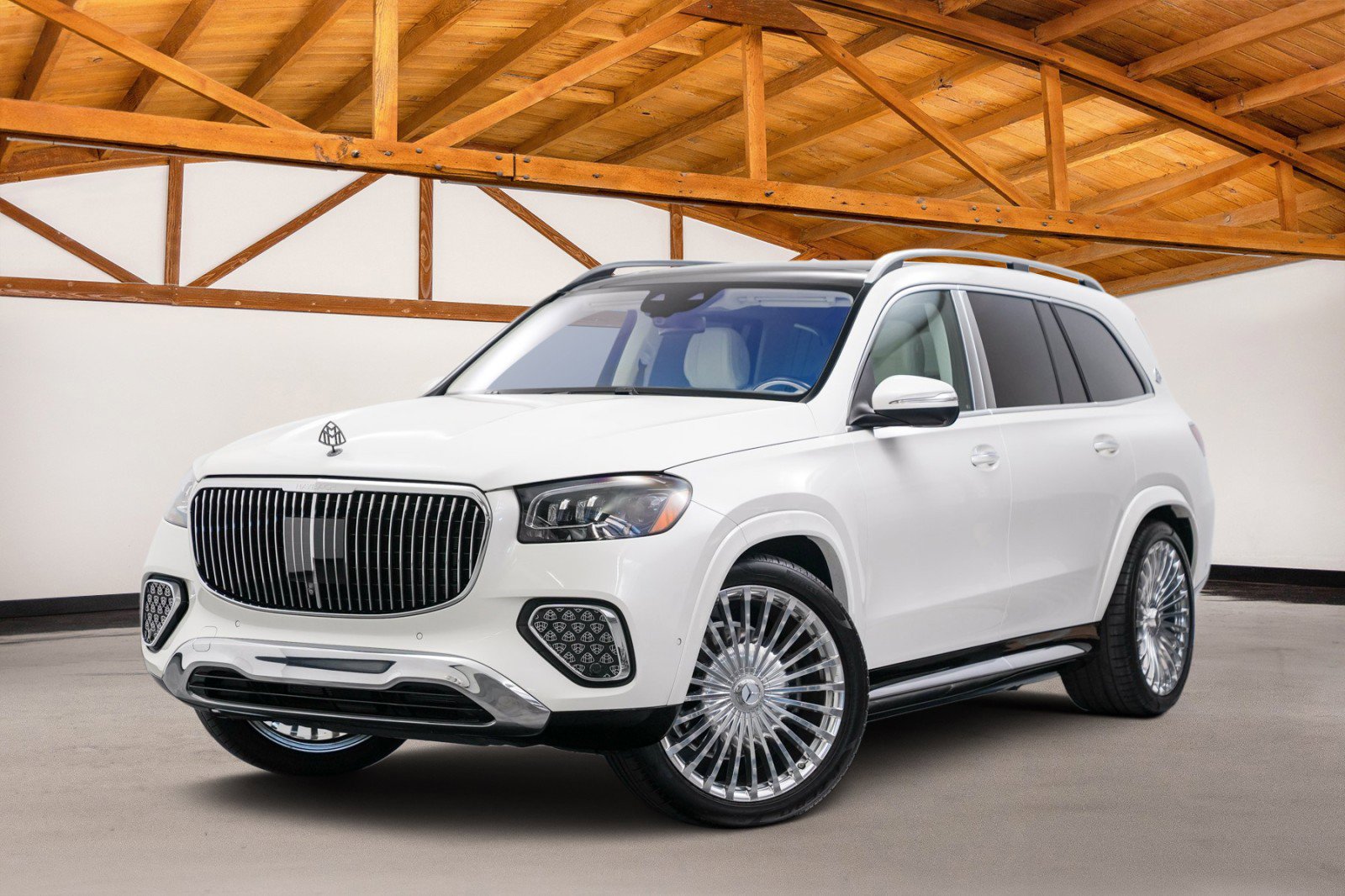 Used 2024 Mercedes-Benz Maybach GLS 600 4MATIC image 1