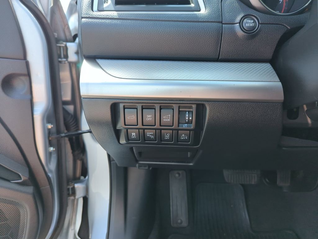 Used 2017 Subaru Outback 2.5i Premium image 20