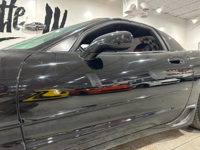Used 2004 Chevrolet Corvette Z06 w/ Memory Package RWD image 19