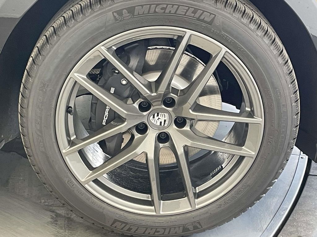 New 2026 Porsche Macan AWD/4WD image 14