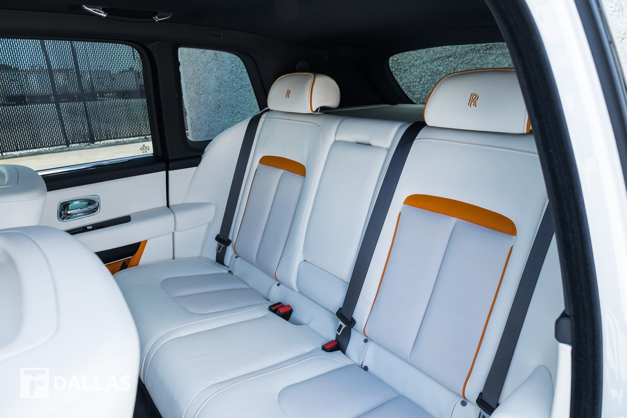 Used 2022 Rolls-Royce Cullinan AWD/4WD image 33