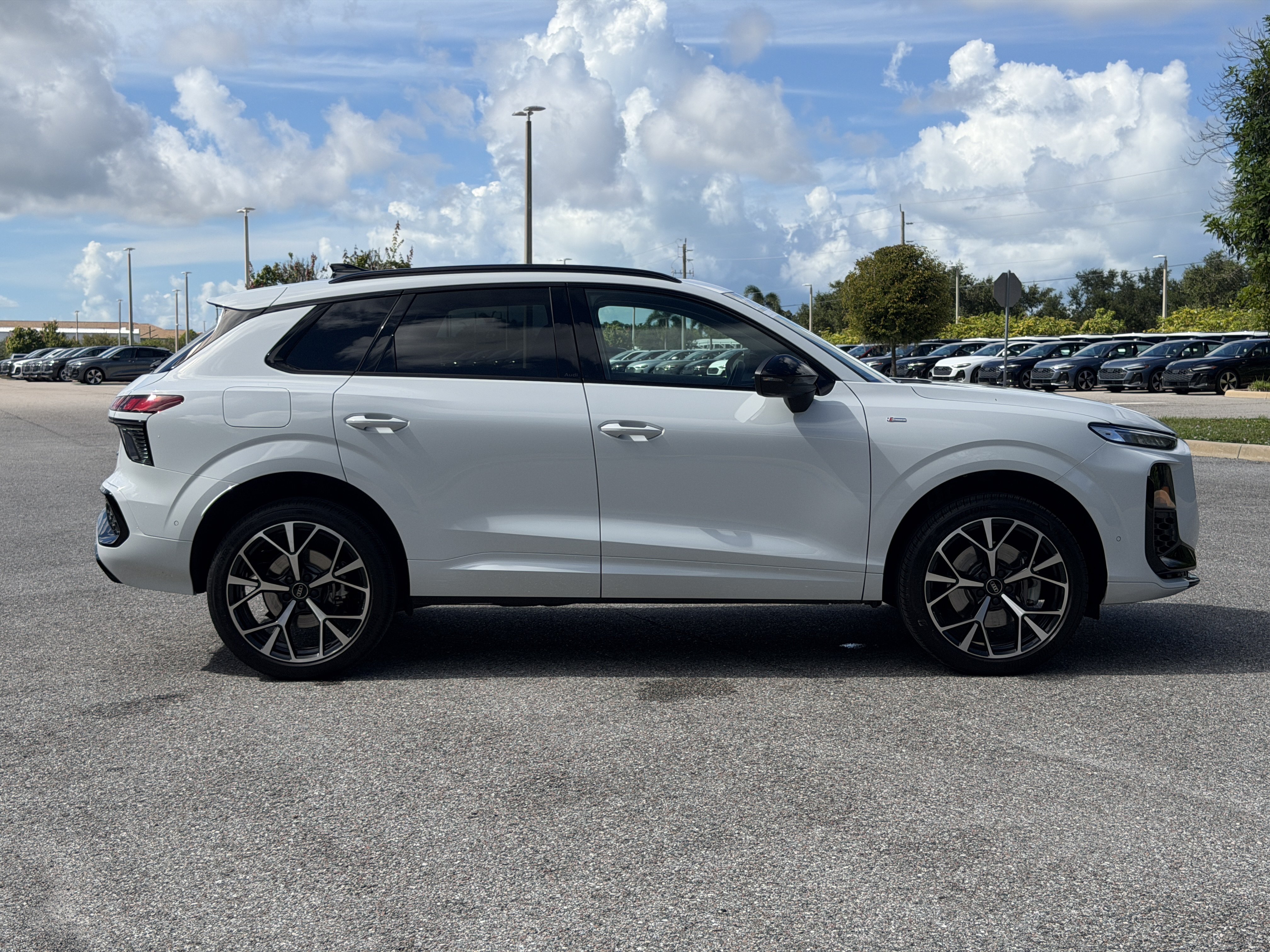 Used 2026 Audi Q3 quattro 2.0T AWD/4WD image 8