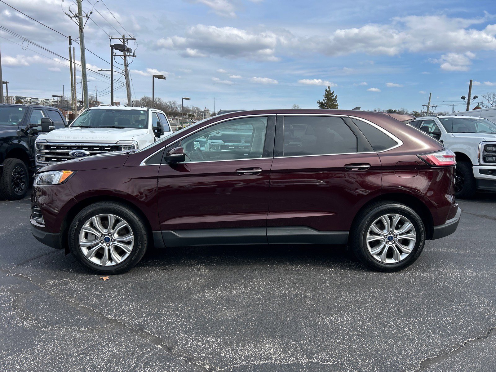 Certified 2022 Ford Edge Titanium AWD/4WD image 4