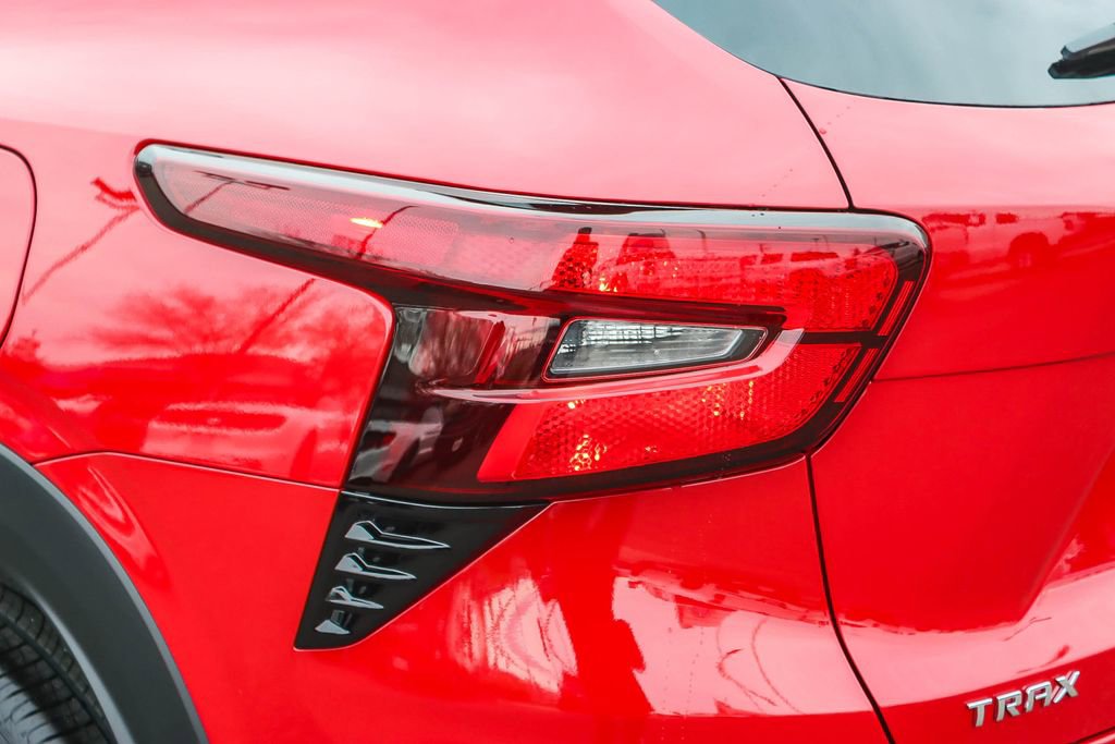 New 2026 Chevrolet Trax LT w/ Sunroof Package image 8