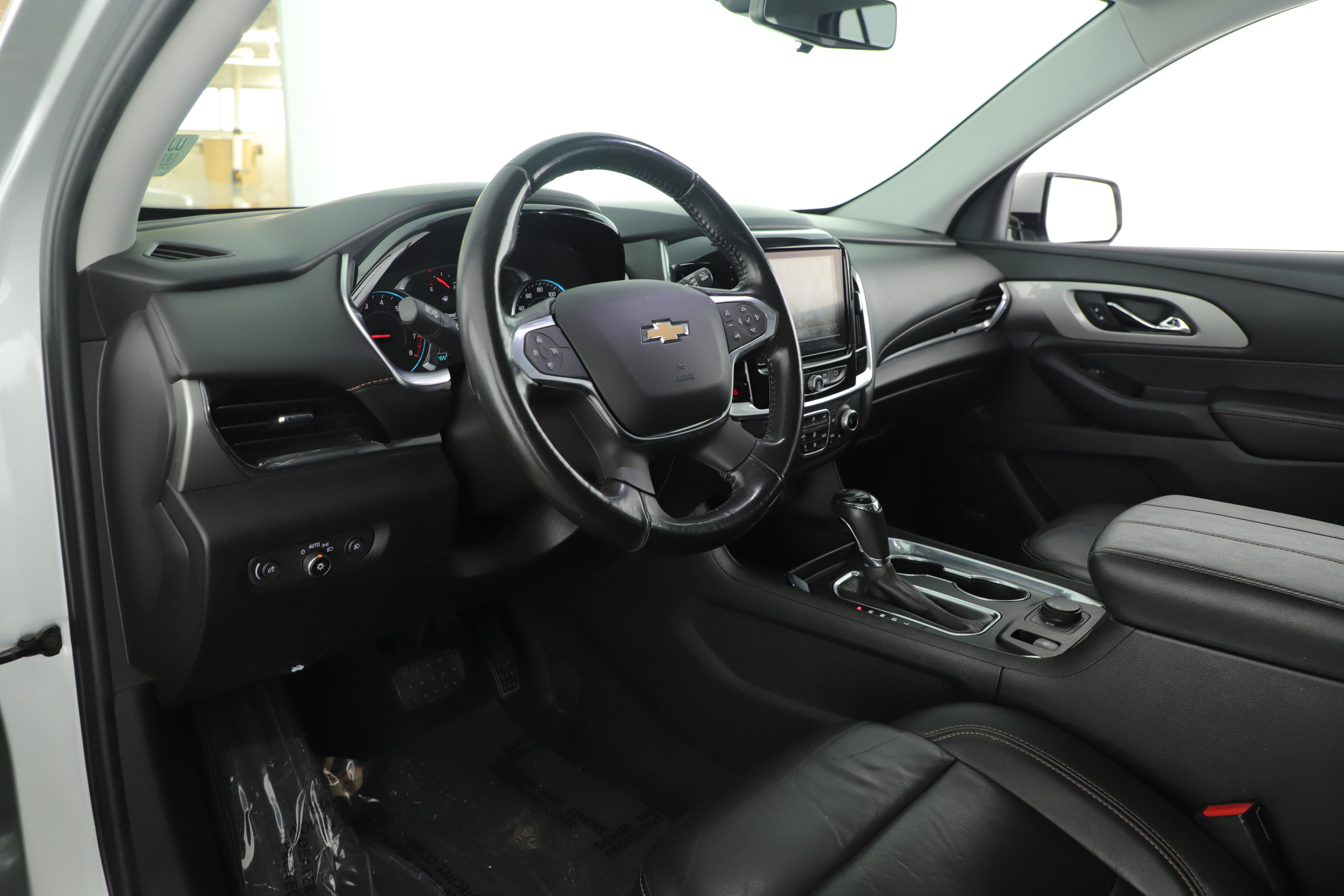 Used 2018 Chevrolet Traverse RS image 9