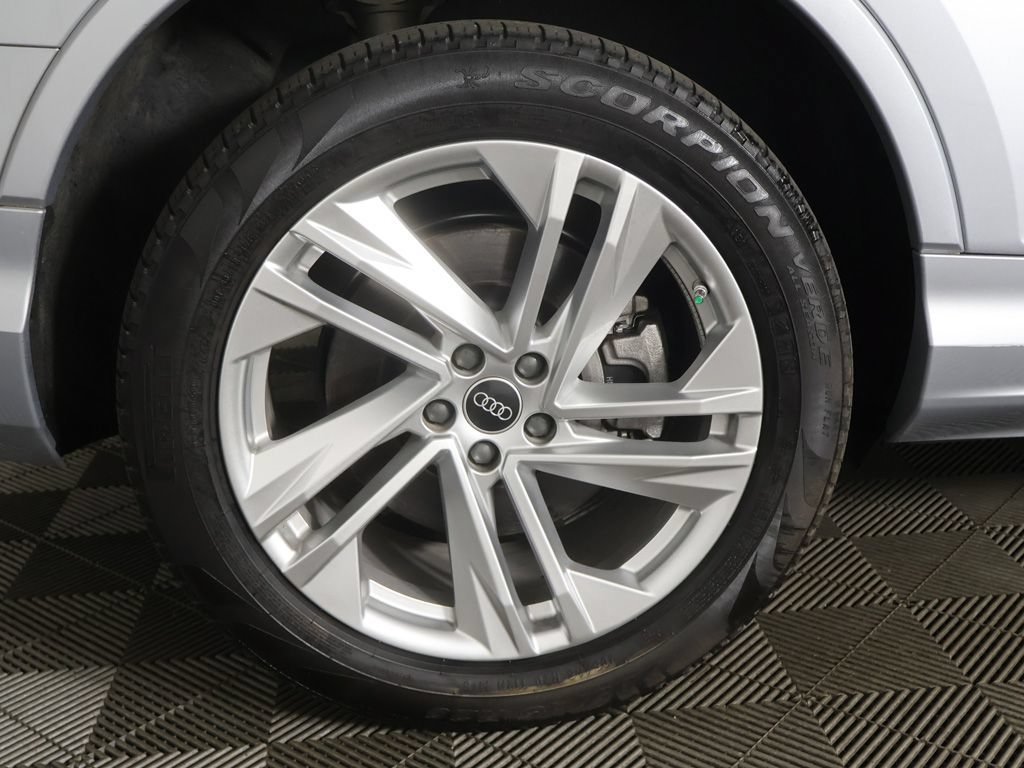 Used 2022 Audi Q7 3.0T Premium Plus AWD/4WD image 26