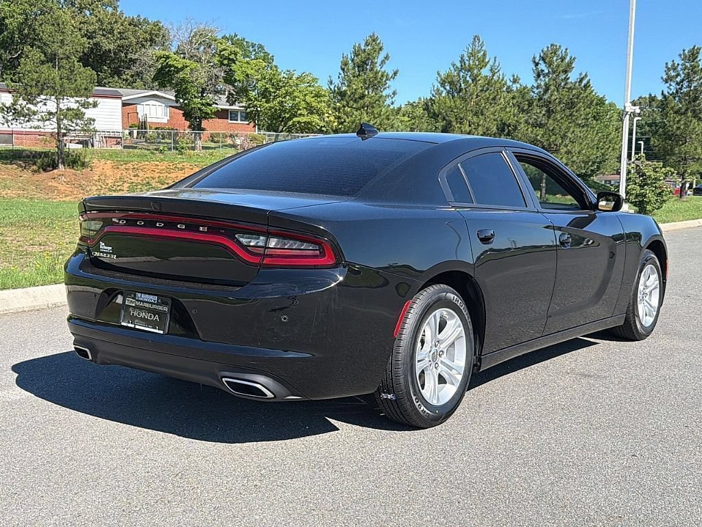 Used 2023 Dodge Charger SXT RWD image 3
