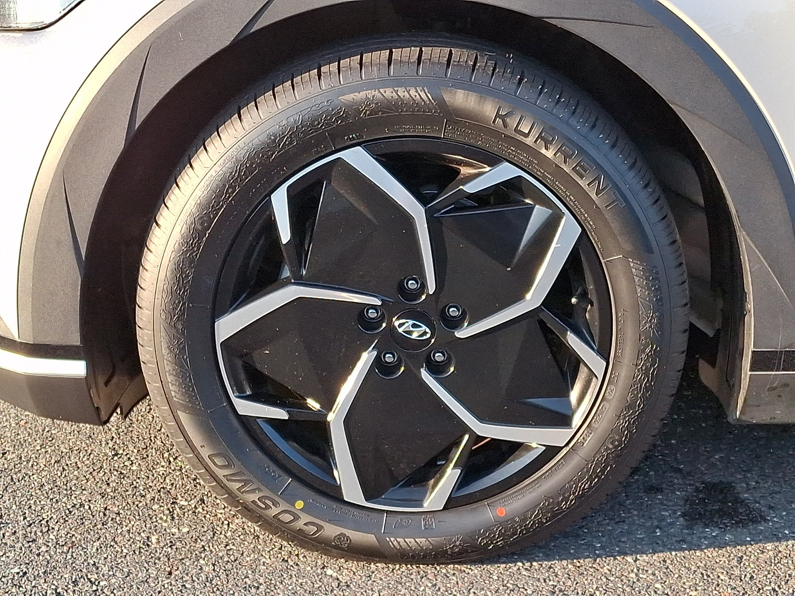 Certified 2024 Hyundai Ioniq 5 SEL AWD/4WD image 8