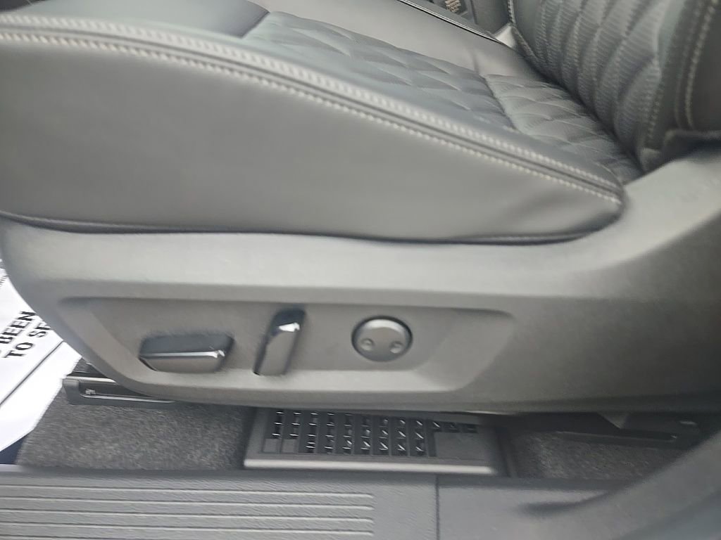 New 2026 Nissan Rogue Platinum AWD/4WD image 8