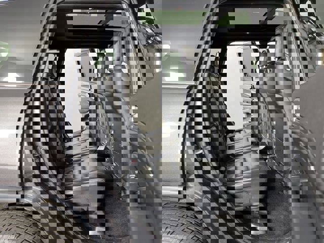 Used 2021 Jeep Grand Cherokee Limited w/ Luxury Group II image 46