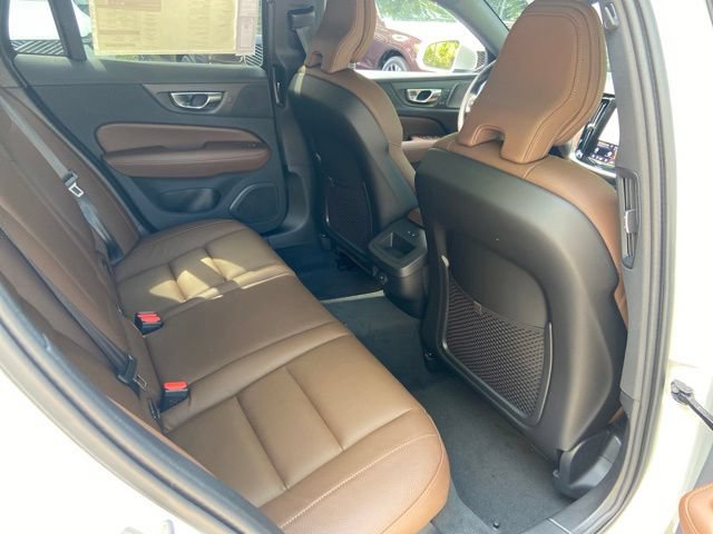 New 2026 Volvo V60 B5 Cross Country Plus w/ Protection Package Premier AWD/4WD image 15