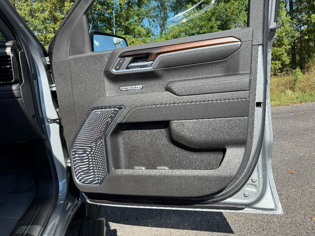 New 2026 GMC Sierra 1500 Denali w/ Denali Reserve Package image 32
