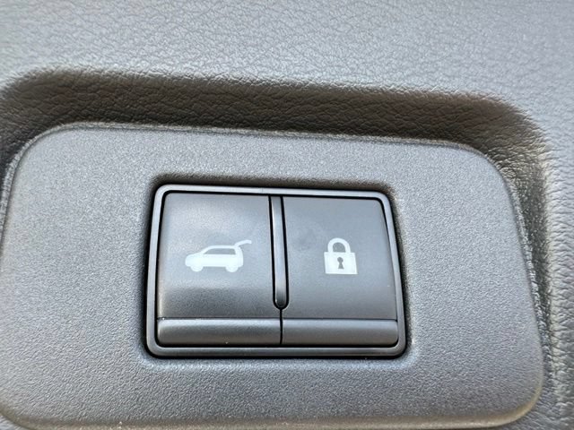 Used 2024 Nissan Rogue Platinum w/ Platinum Premium Package AWD/4WD image 12