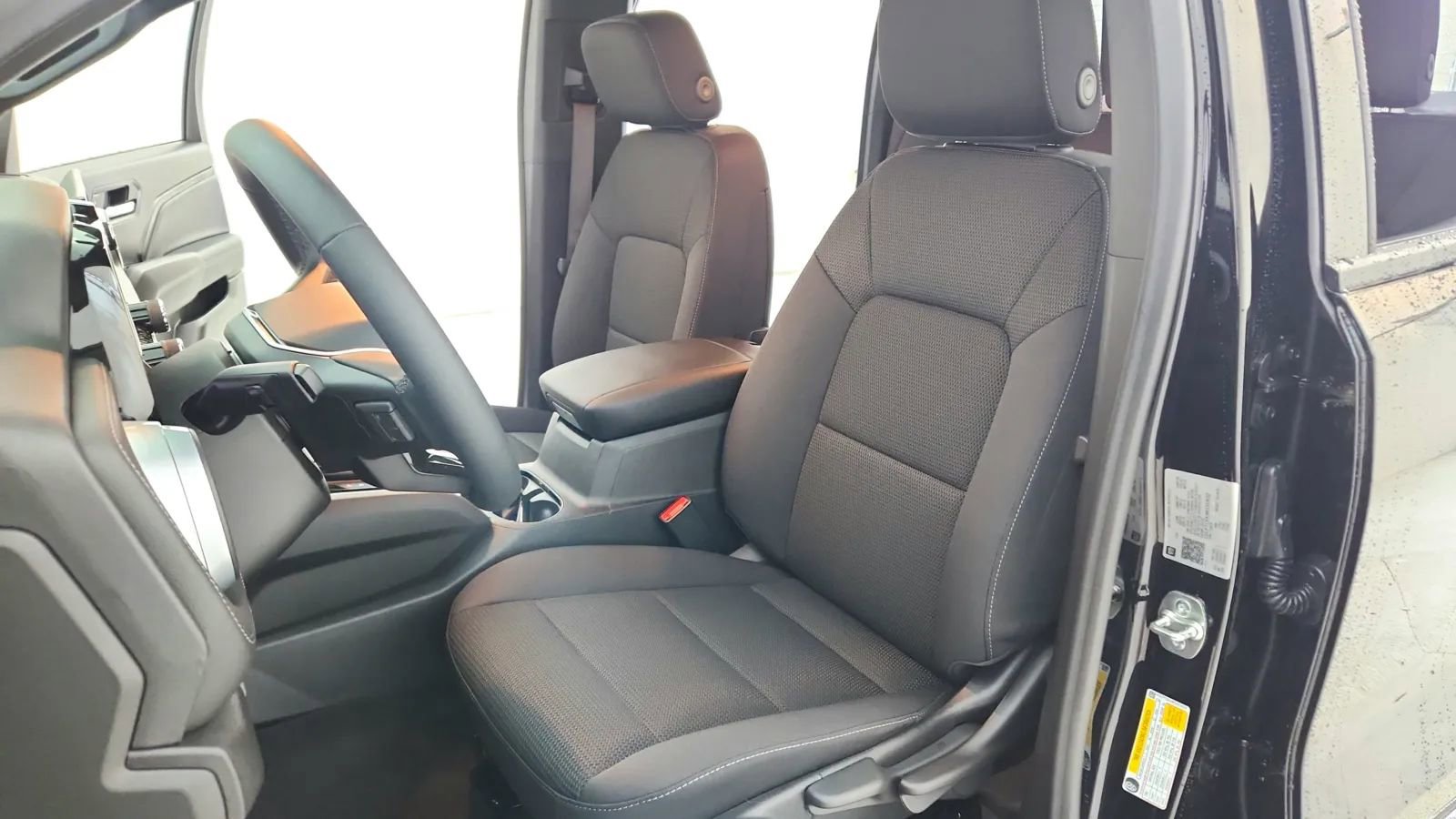 Used 2024 Chevrolet Colorado LT w/ LT Convenience Package image 43