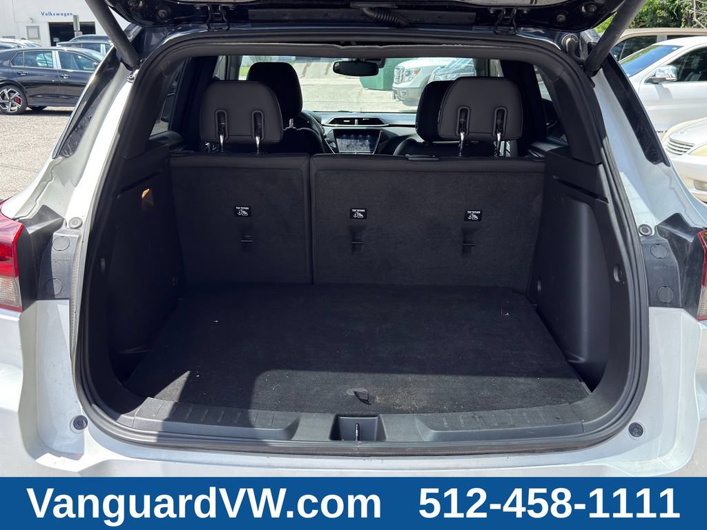 Used 2023 Chevrolet TrailBlazer RS w/ Sun and Liftgate Package FWD image 10
