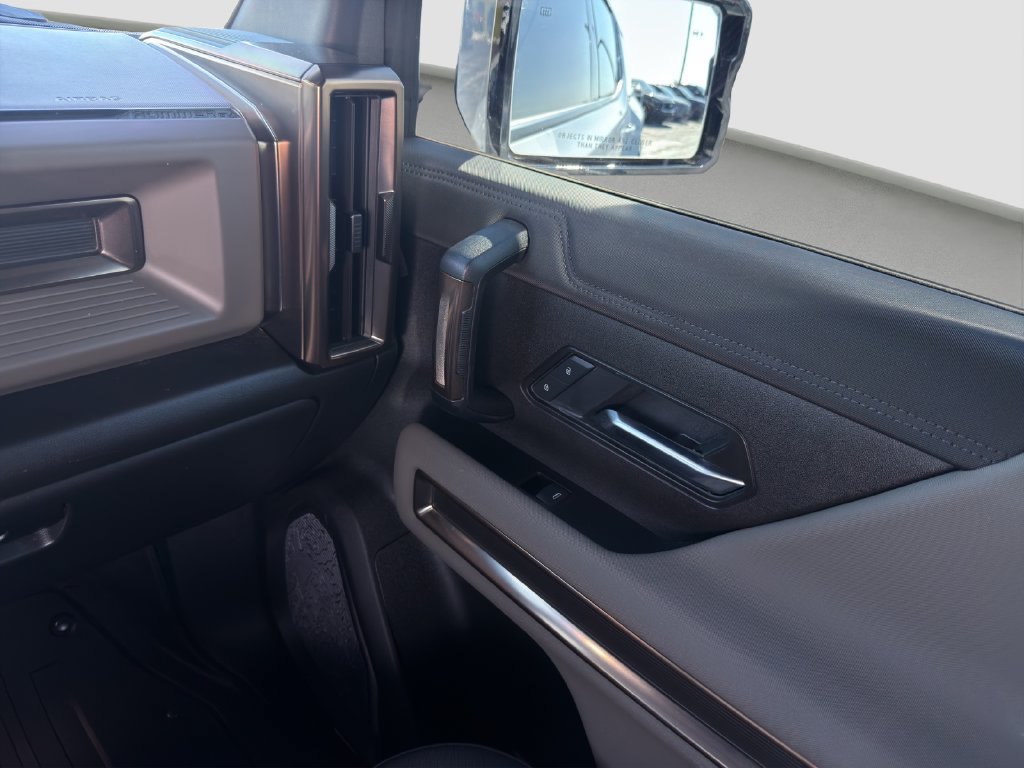 Used 2025 GMC Hummer EV 2X AWD/4WD image 17