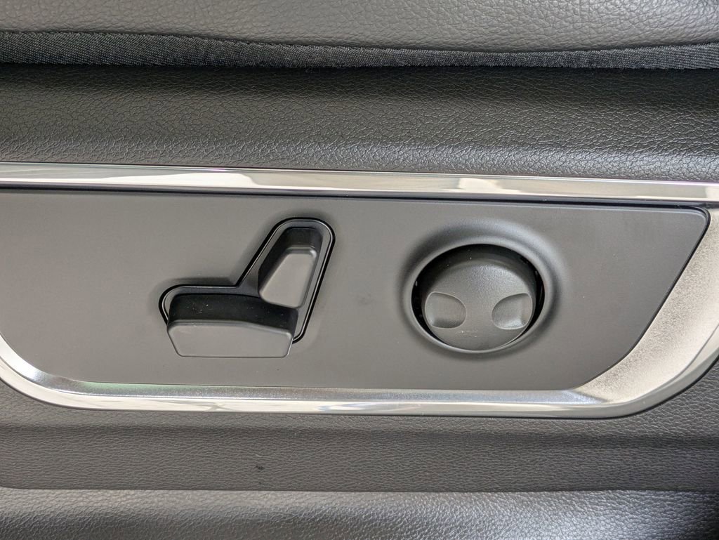 New 2026 RAM 1500 Laramie w/ Night Edition image 20