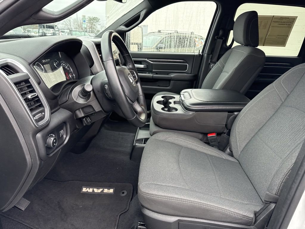 Used 2024 RAM 2500 Big Horn w/ Sport Appearance Package image 22