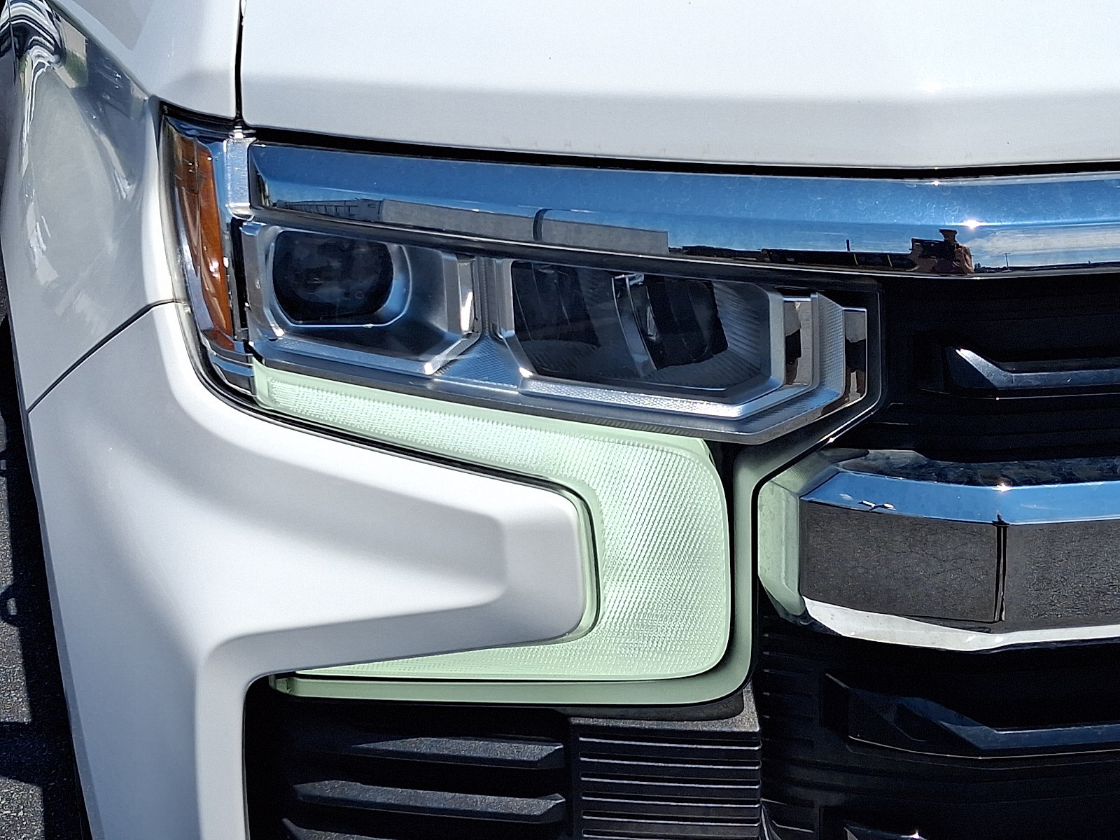 Certified 2023 Chevrolet Silverado 1500 LT AWD/4WD image 9