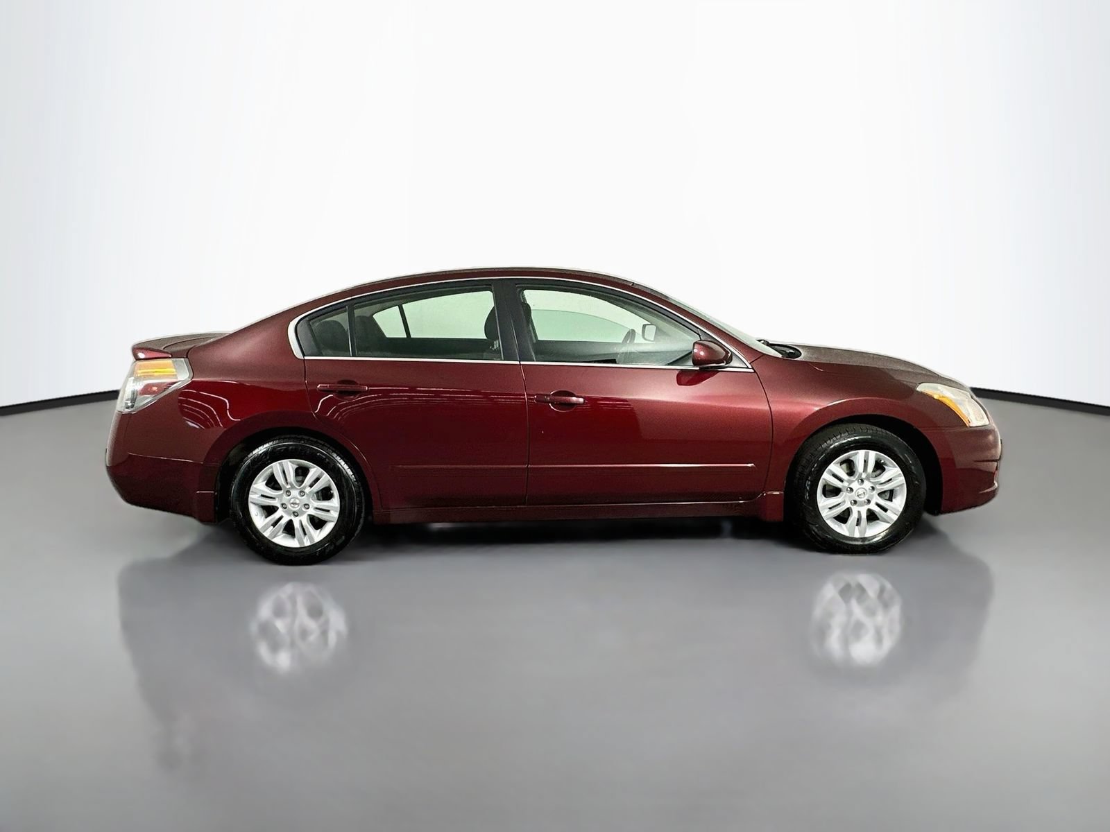 Used 2012 Nissan Altima 2.5 S w/ 20th Anniversary Pkg FWD image 8