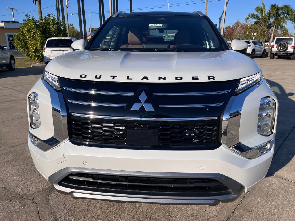 New 2026 Mitsubishi Outlander SEL FWD image 8