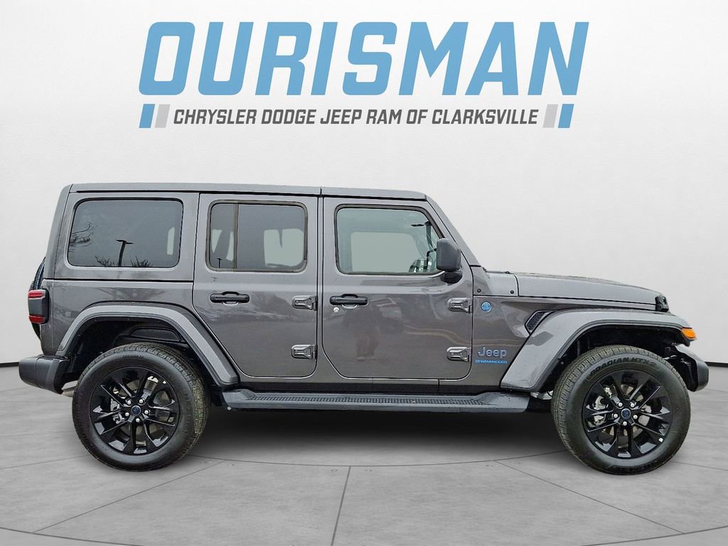 Used 2025 Jeep Wrangler Unlimited Sahara image 7