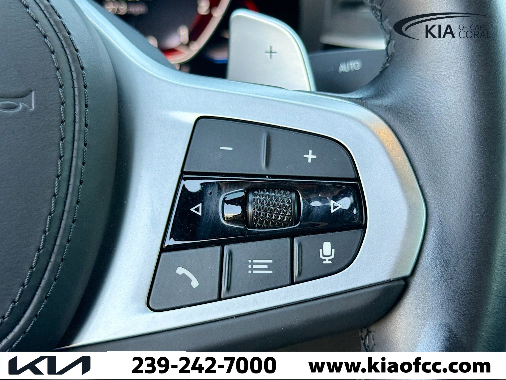 Used 2023 BMW 530i w/ M Sport Package image 36