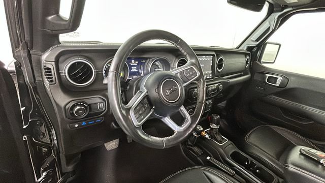 Used 2023 Jeep Wrangler Unlimited Sahara w/ Cold Weather Group AWD/4WD image 13