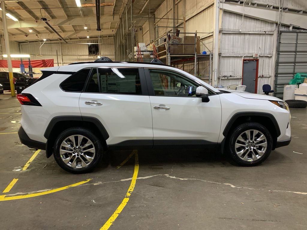 New 2025 Toyota RAV4 Limited image 9