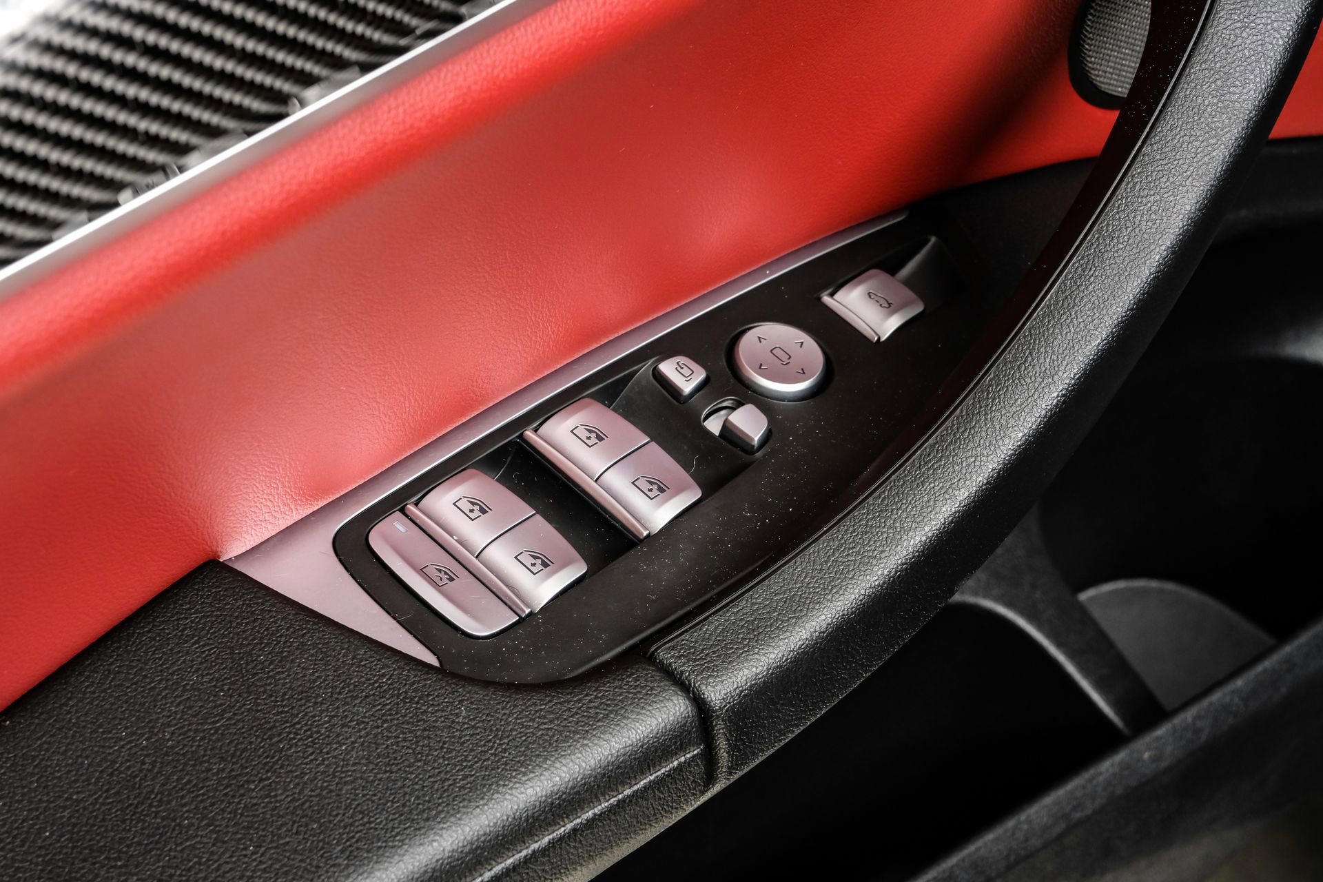 Used 2024 BMW X4 M40i w/ Premium Package image 46