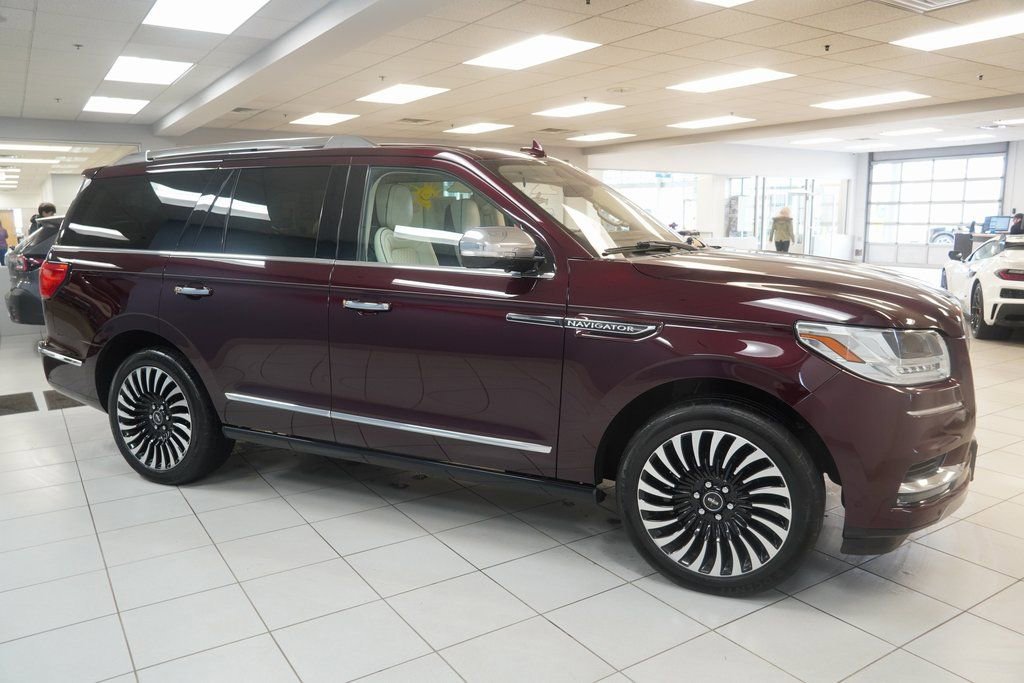 Used 2018 Lincoln Navigator Black Label image 16