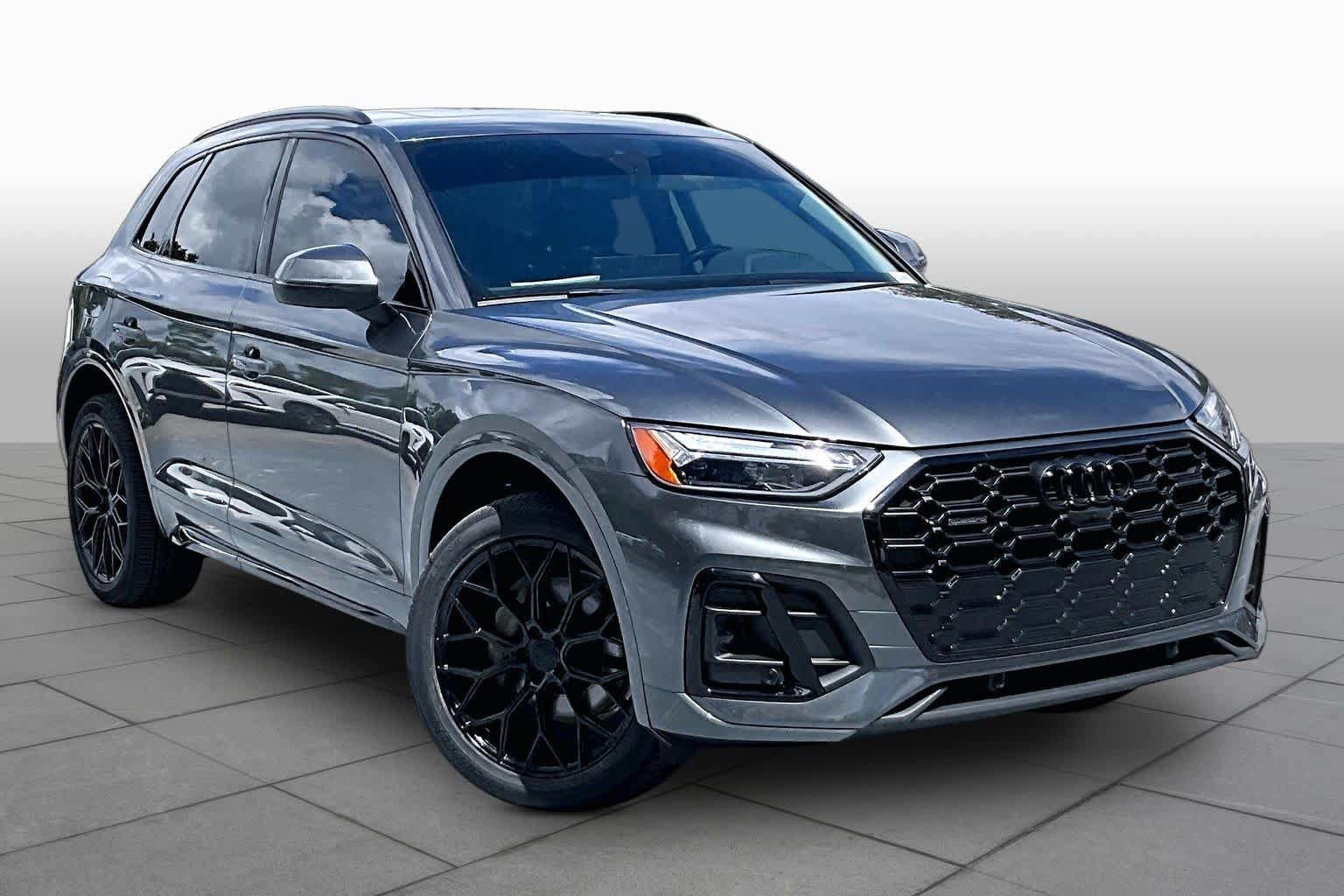 Used 2022 Audi Q5 2.0T Premium Plus w/ Premium Plus Package AWD/4WD image 3