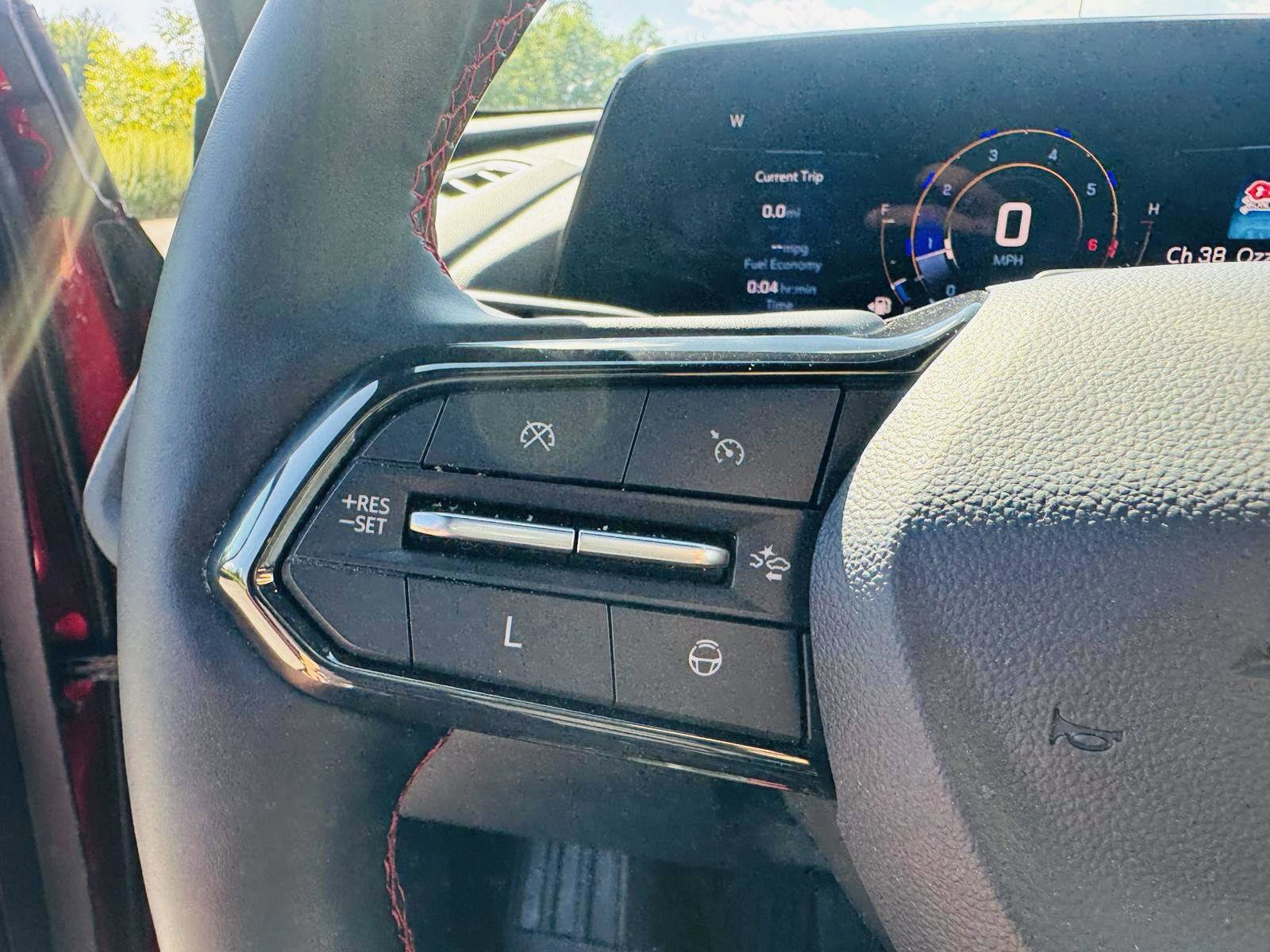 Used 2024 Chevrolet Traverse RS w/ LPO, Floor Liner Package image 26